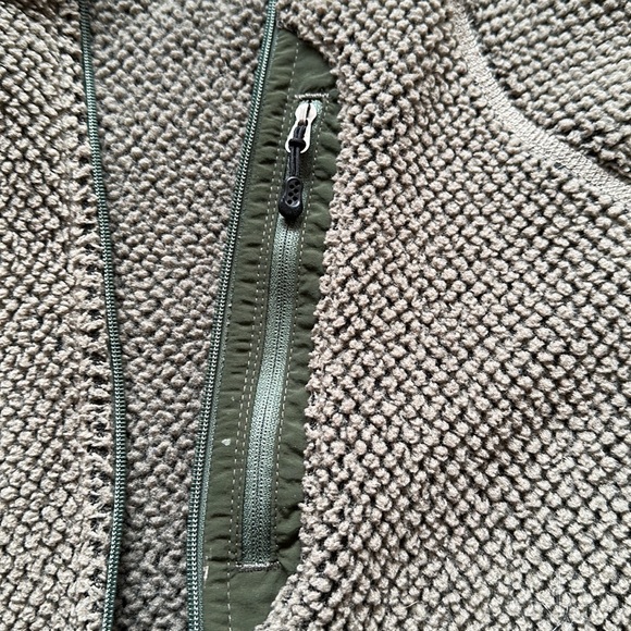 Patagonia MARS R2 Grid Fleece Jacket Rare
Military Issue Coat - Picture 3 of 9